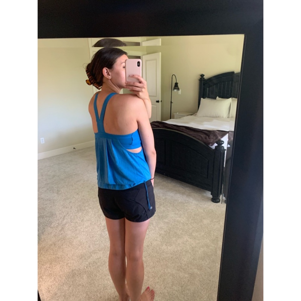 Lululemon workout bra-top, size 8